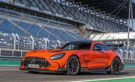 2021 Mercedes-AMG GT Black Series (Color: Magma Beam) Front Three-Quarter Wallpapers 450x275 (57)