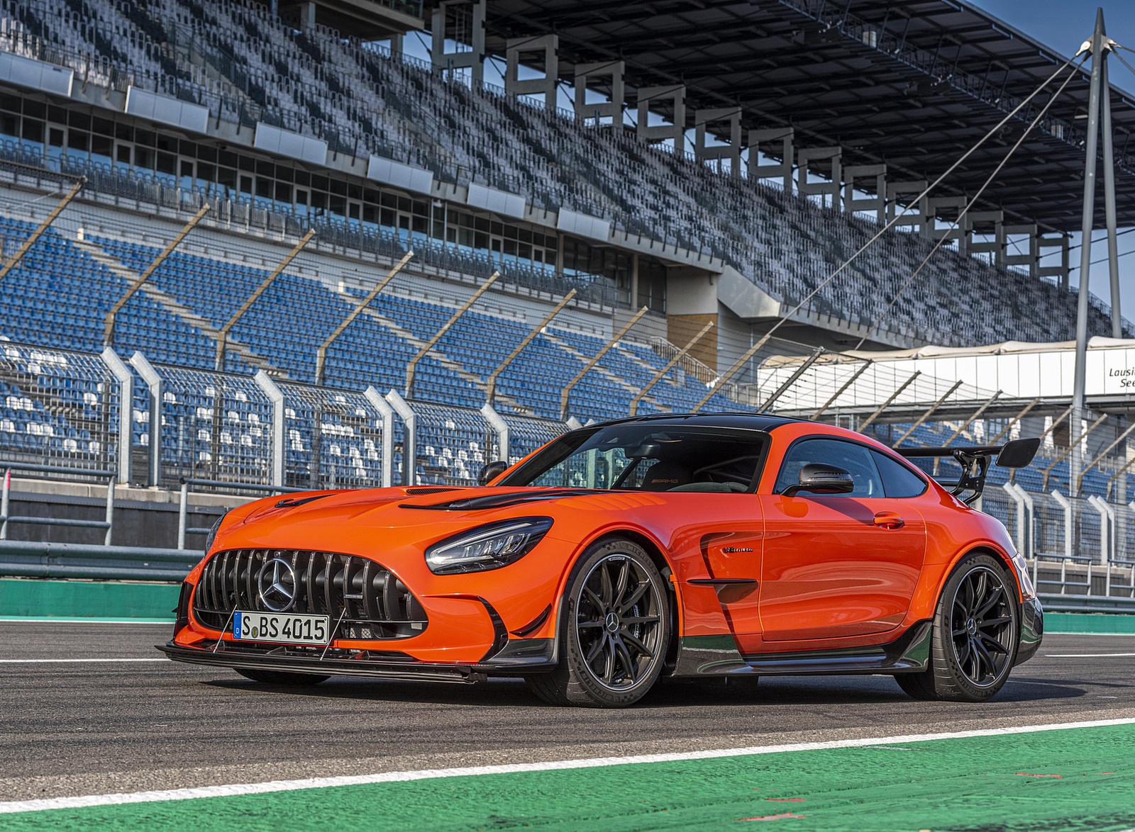 2021 Mercedes-AMG GT Black Series (Color: Magma Beam) Front Three-Quarter Wallpapers #57 of 204
