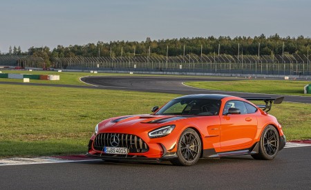 2021 Mercedes-AMG GT Black Series (Color: Magma Beam) Front Three-Quarter Wallpapers 450x275 (25)