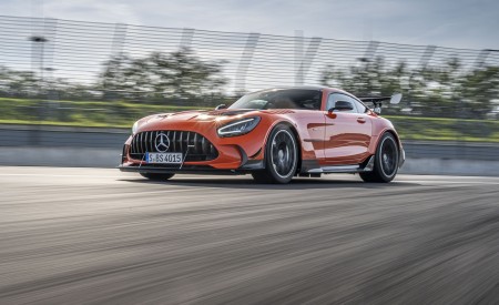 2021 Mercedes-AMG GT Black Series (Color: Magma Beam) Front Three-Quarter Wallpapers 450x275 (14)