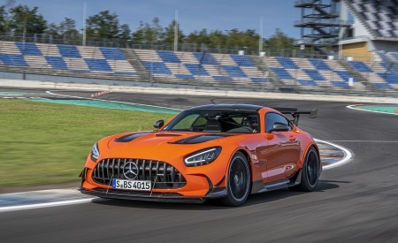 2021 Mercedes-AMG GT Black Series (Color: Magma Beam) Front Three-Quarter Wallpapers 450x275 (13)