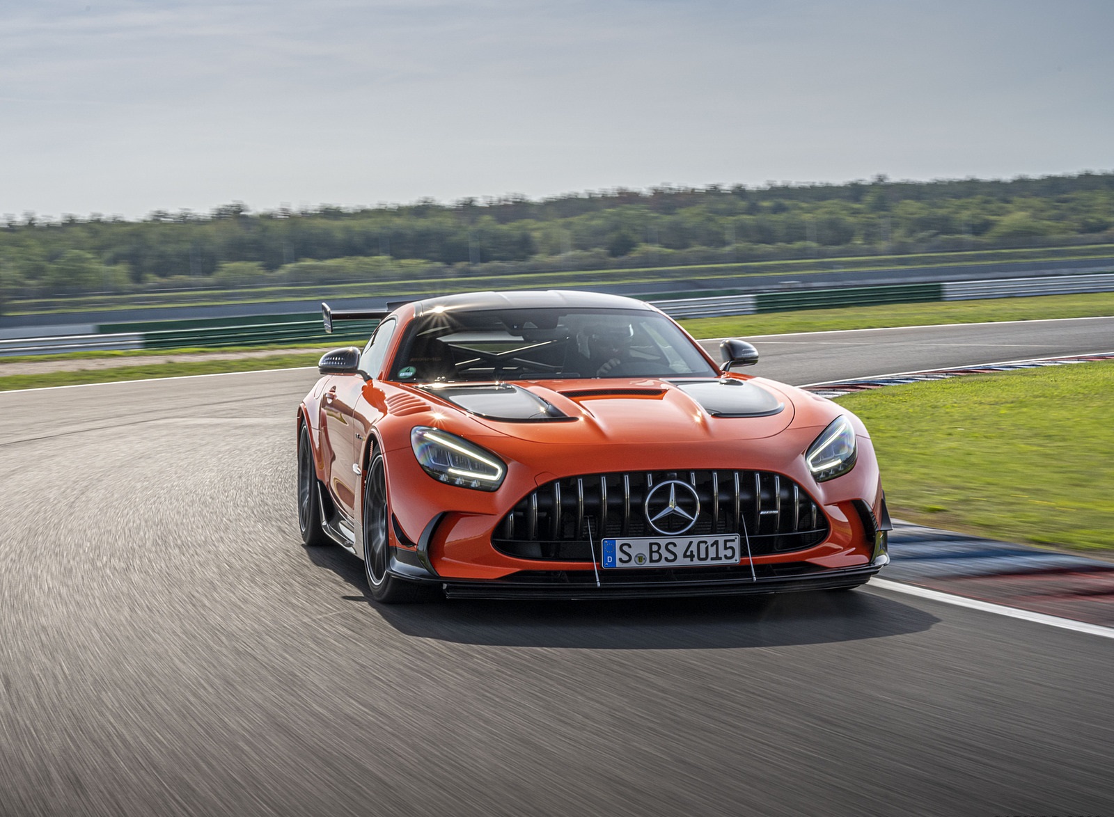2021 Mercedes-AMG GT Black Series (Color: Magma Beam) Front Wallpapers (2)