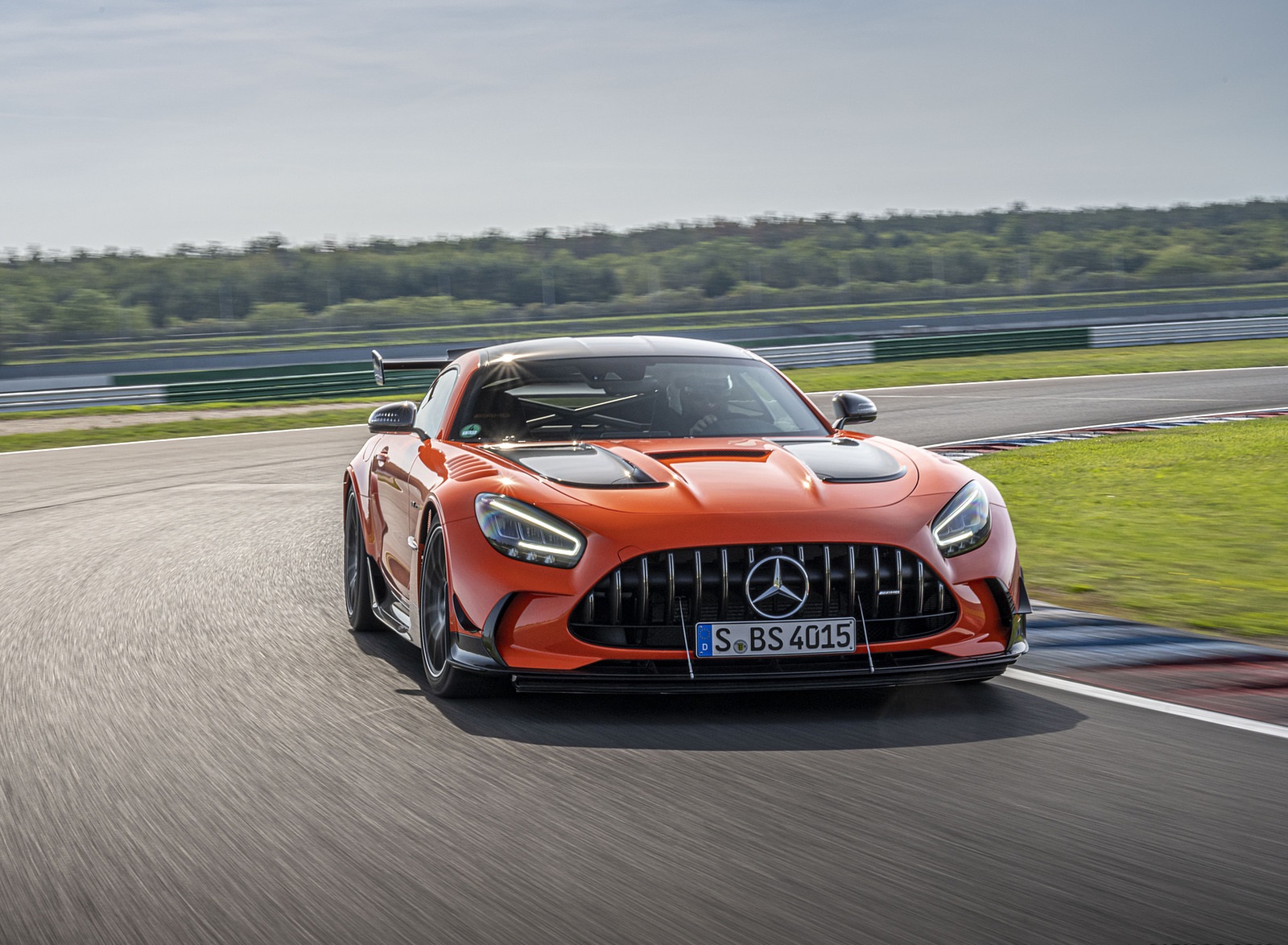 2021 Mercedes-AMG GT Black Series (Color: Magma Beam) Front Wallpapers #2 of 204