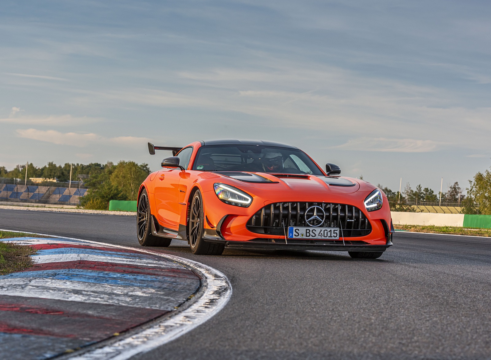 2021 Mercedes-AMG GT Black Series (Color: Magma Beam) Front Wallpapers #49 of 204