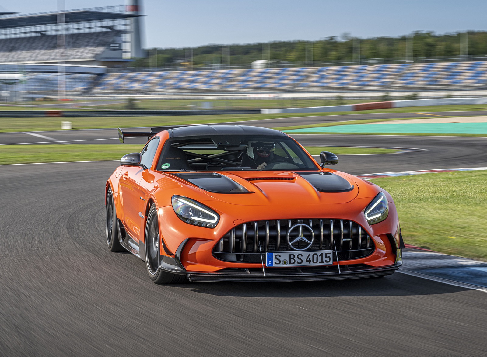 2021 Mercedes-AMG GT Black Series (Color: Magma Beam) Front Wallpapers (10)