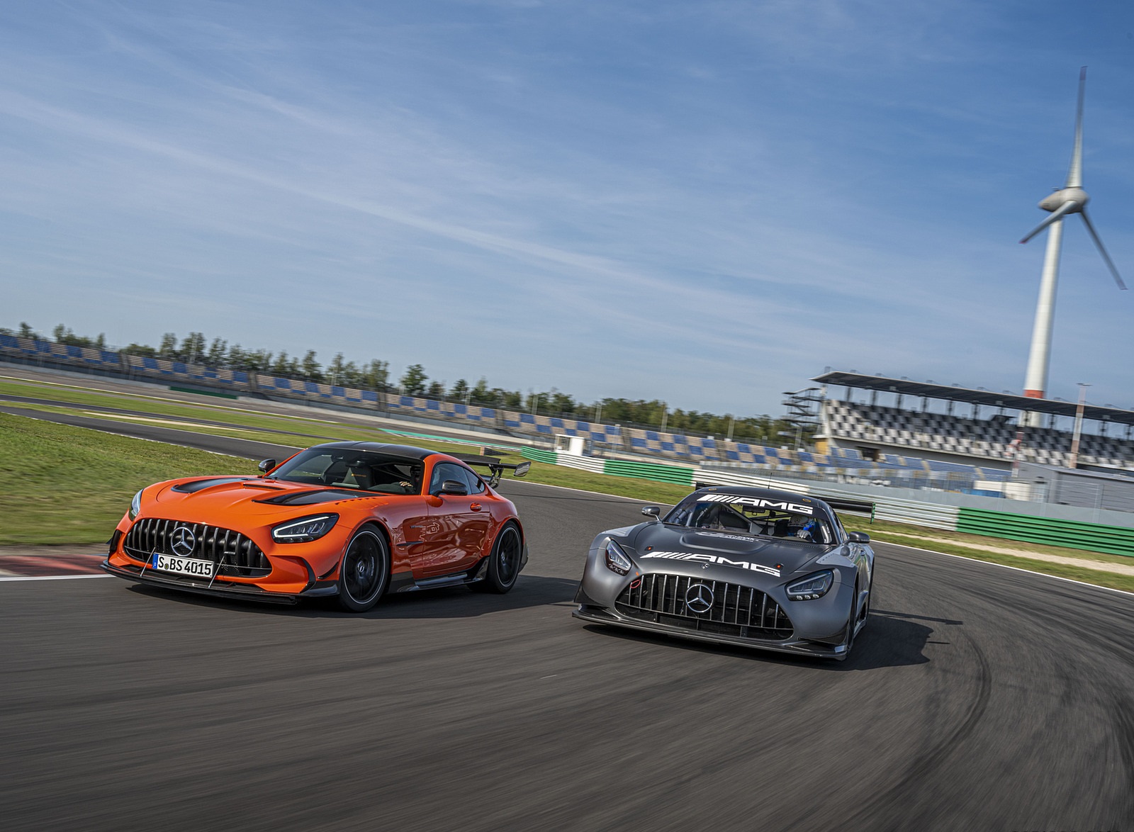 2021 Mercedes-AMG GT Black Series (Color: Magma Beam) and AMG GT3 Racing Car Wallpapers #36 of 204