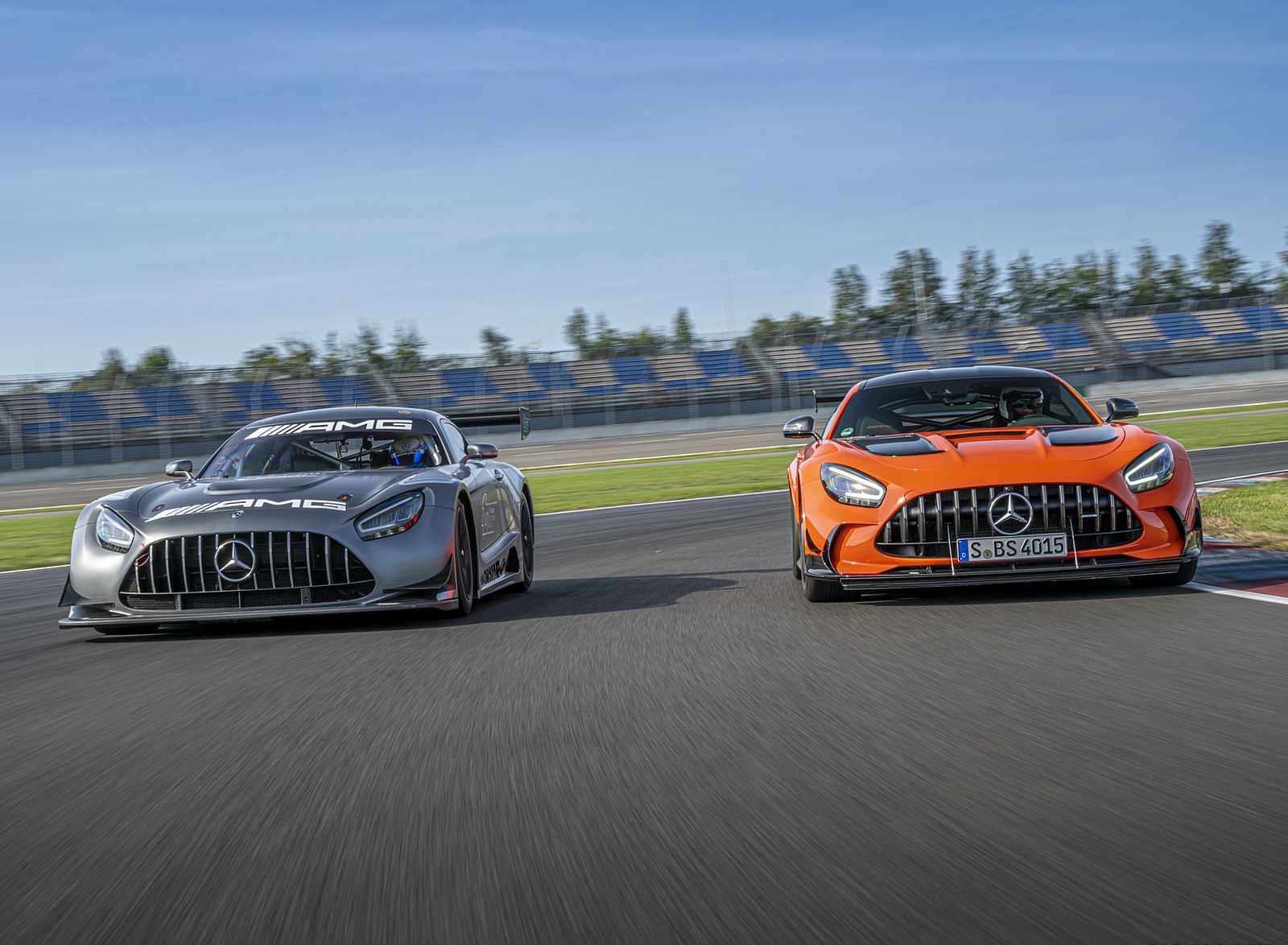 2021 Mercedes-AMG GT Black Series (Color: Magma Beam) and AMG GT3 Racing Car Wallpapers #34 of 204