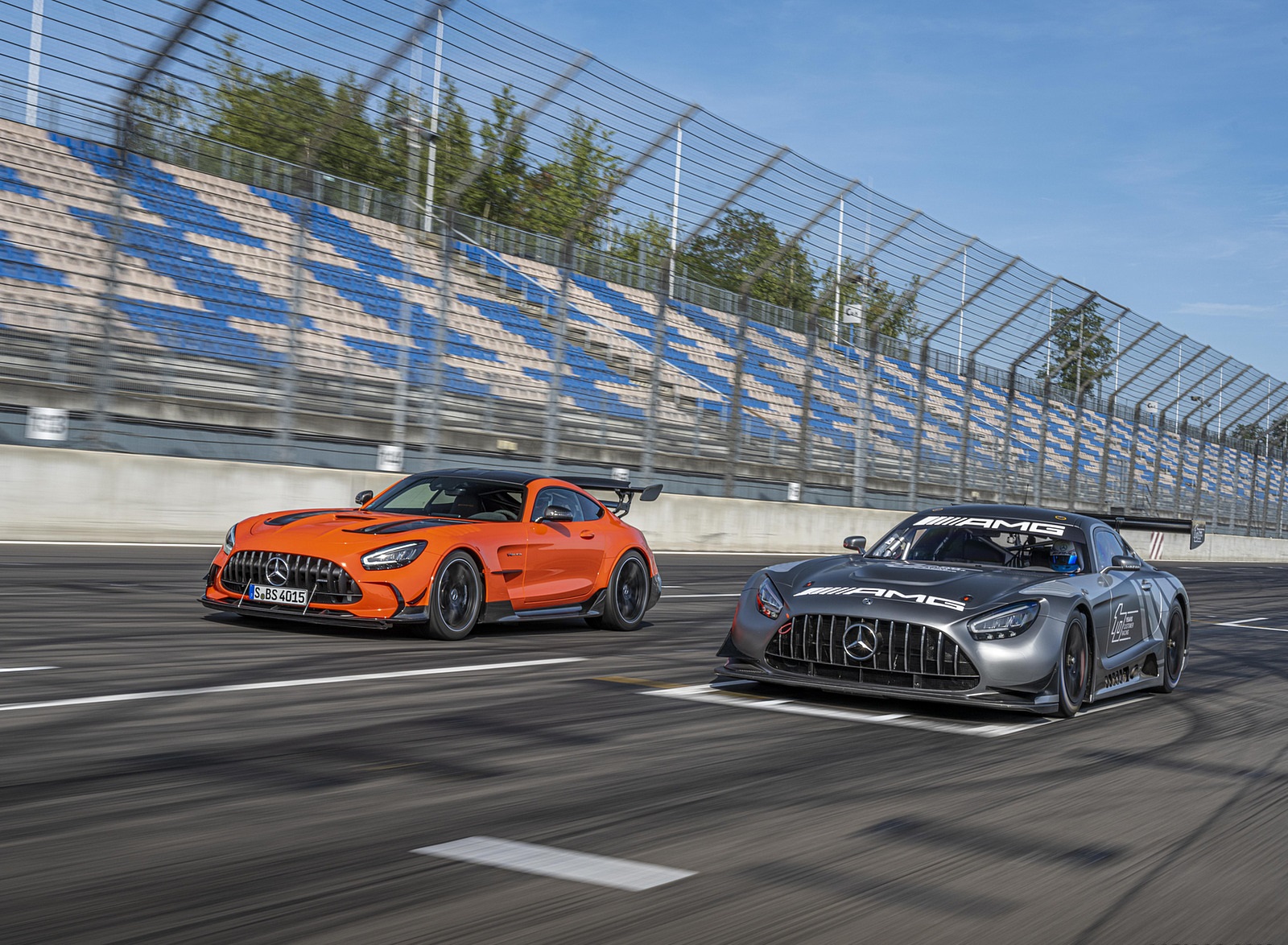2021 Mercedes-AMG GT Black Series (Color: Magma Beam) and AMG GT3 Racing Car Wallpapers #40 of 204