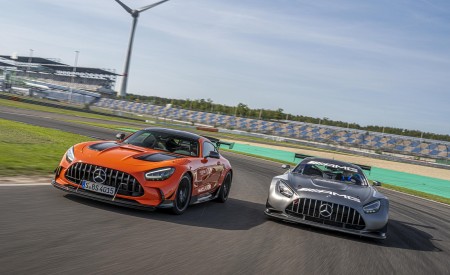 2021 Mercedes-AMG GT Black Series (Color: Magma Beam) and AMG GT3 Racing Car Wallpapers 450x275 (32)