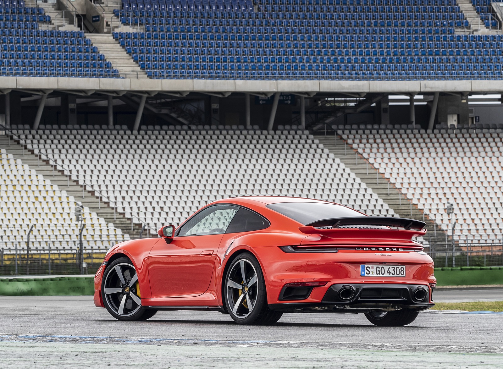 2021 Porsche 911 Turbo (Color: Lava Orange) Rear Three-Quarter Wallpapers  #91 of 225