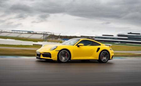 2021 Porsche 911 Turbo (Color: Racing Yellow) Front Three-Quarter Wallpapers 450x275 (9)