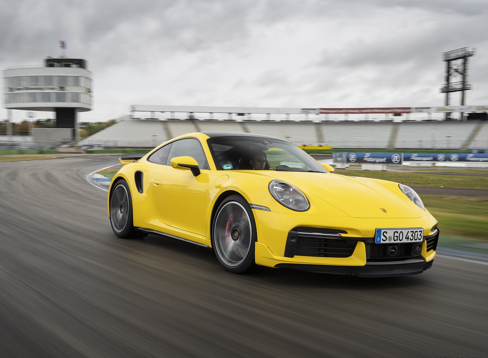 2021 Porsche 911 Turbo (Color: Racing Yellow) Front Three-Quarter Wallpapers (3)