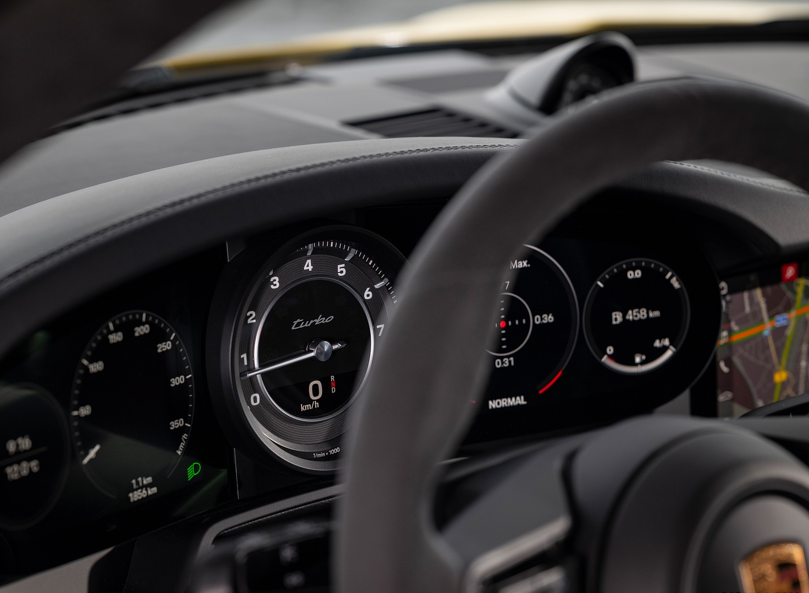 2021 Porsche 911 Turbo (Color: Racing Yellow) Interior Detail Wallpapers  #44 of 225