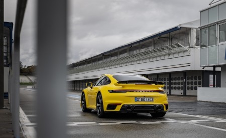 2021 Porsche 911 Turbo (Color: Racing Yellow) Rear Wallpapers  450x275 (19)