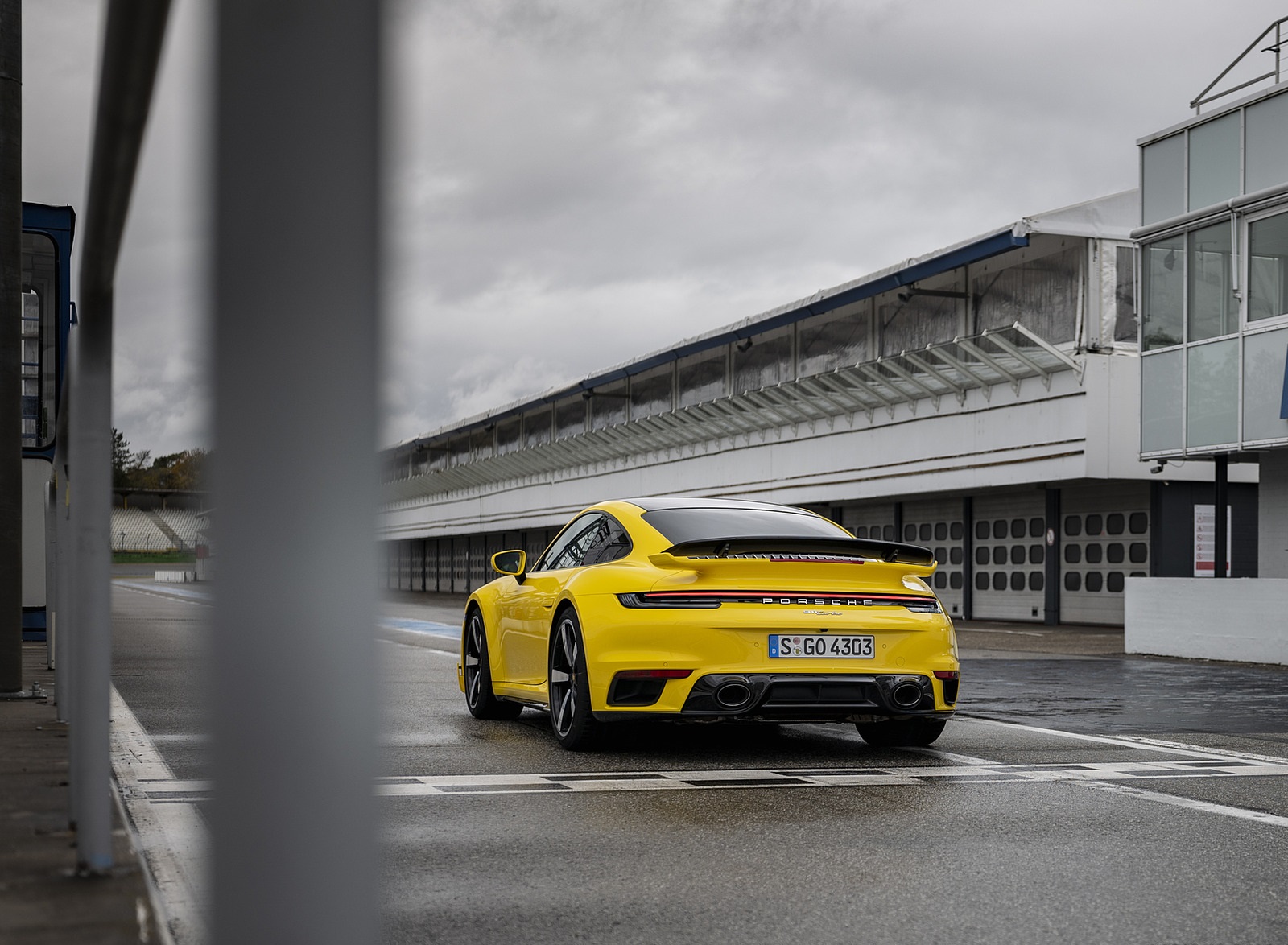 2021 Porsche 911 Turbo (Color: Racing Yellow) Rear Wallpapers  #19 of 225