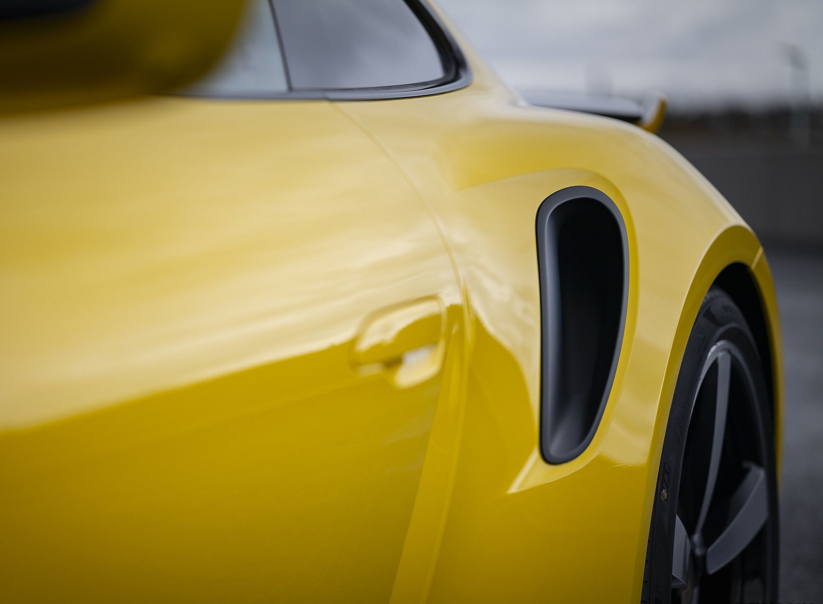 2021 Porsche 911 Turbo (Color: Racing Yellow) Side Vent Wallpapers #27 of 225