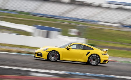 2021 Porsche 911 Turbo (Color: Racing Yellow) Side Wallpapers  450x275 (11)