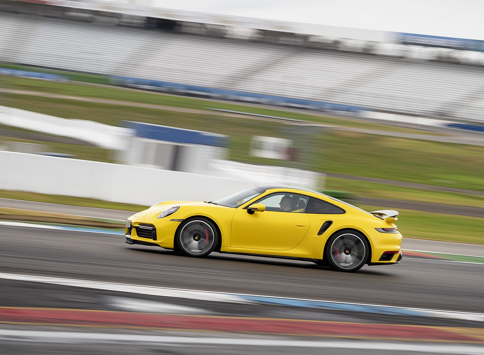 2021 Porsche 911 Turbo (Color: Racing Yellow) Side Wallpapers  #11 of 225