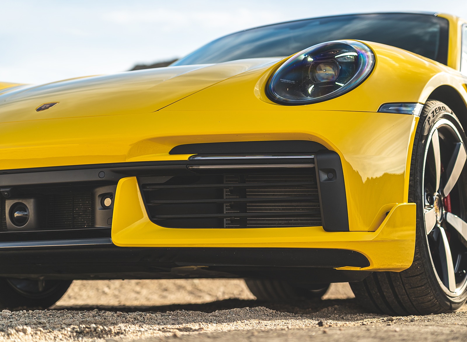 2021 Porsche 911 Turbo (Color: Racing Yellow; US-Spec) Detail Wallpapers #168 of 225