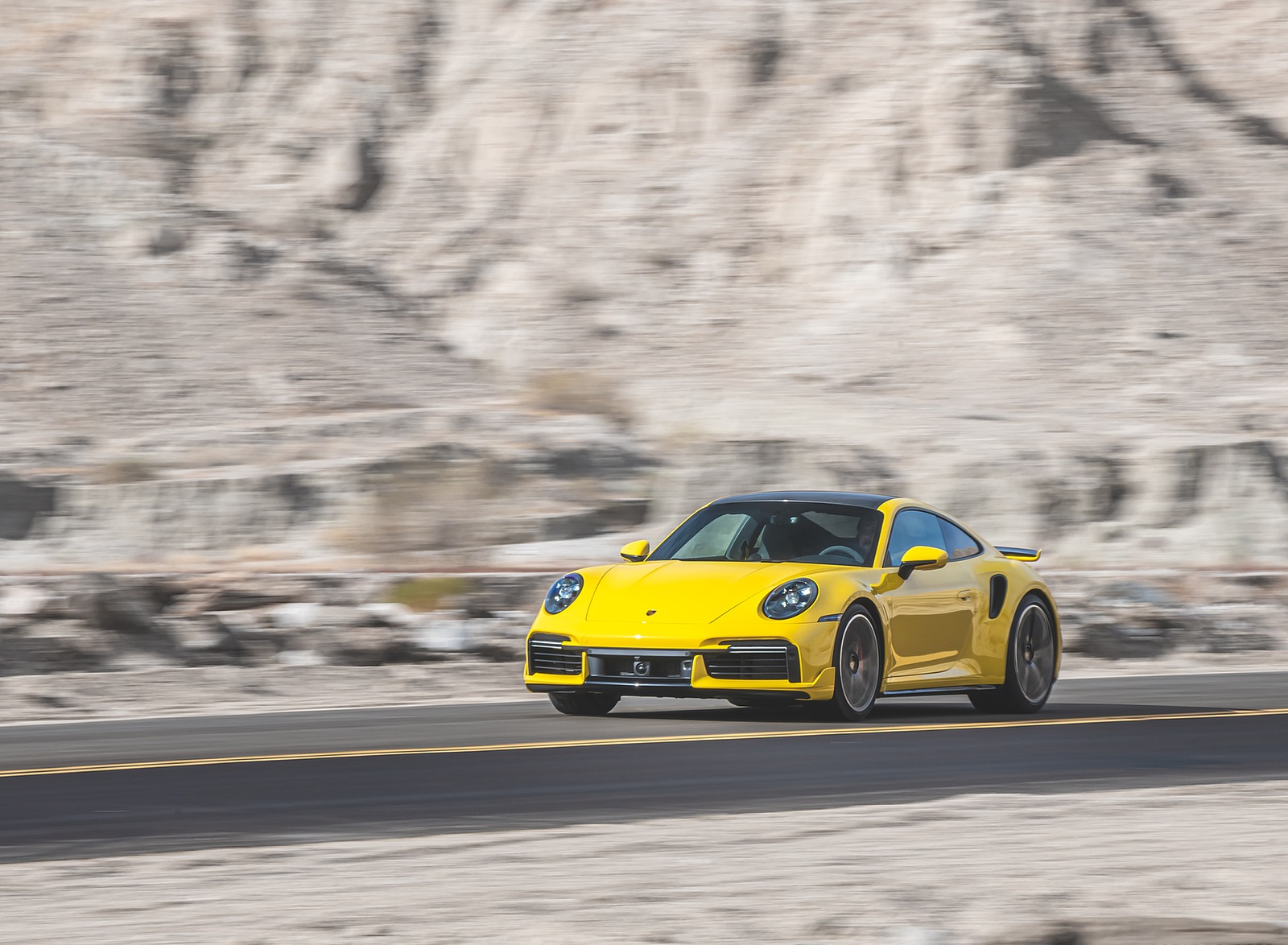 2021 Porsche 911 Turbo (Color: Racing Yellow; US-Spec) Front Three-Quarter Wallpapers  #140 of 225