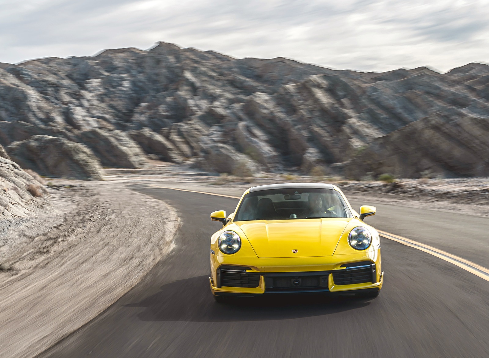 2021 Porsche 911 Turbo (Color: Racing Yellow; US-Spec) Front Wallpapers #134 of 225