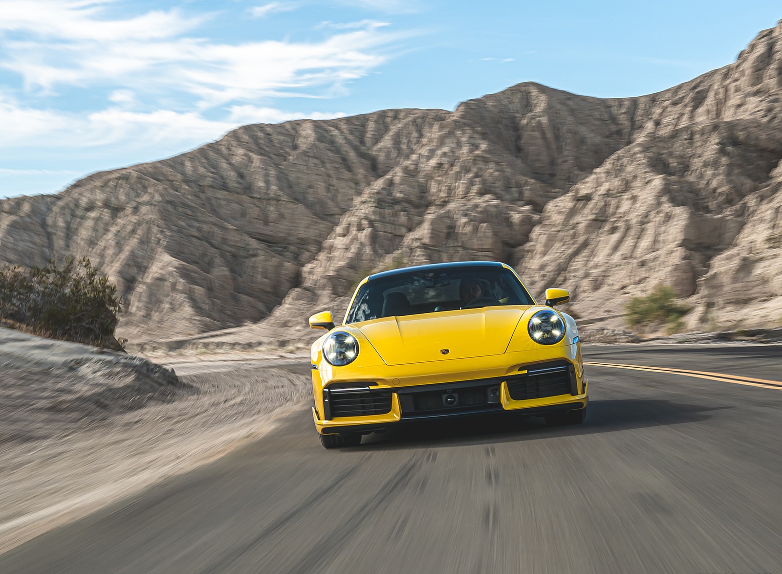2021 Porsche 911 Turbo (Color: Racing Yellow; US-Spec) Front Wallpapers #128 of 225