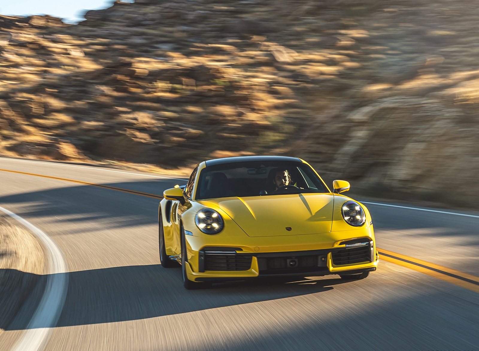 2021 Porsche 911 Turbo (Color: Racing Yellow; US-Spec) Front Wallpapers #126 of 225