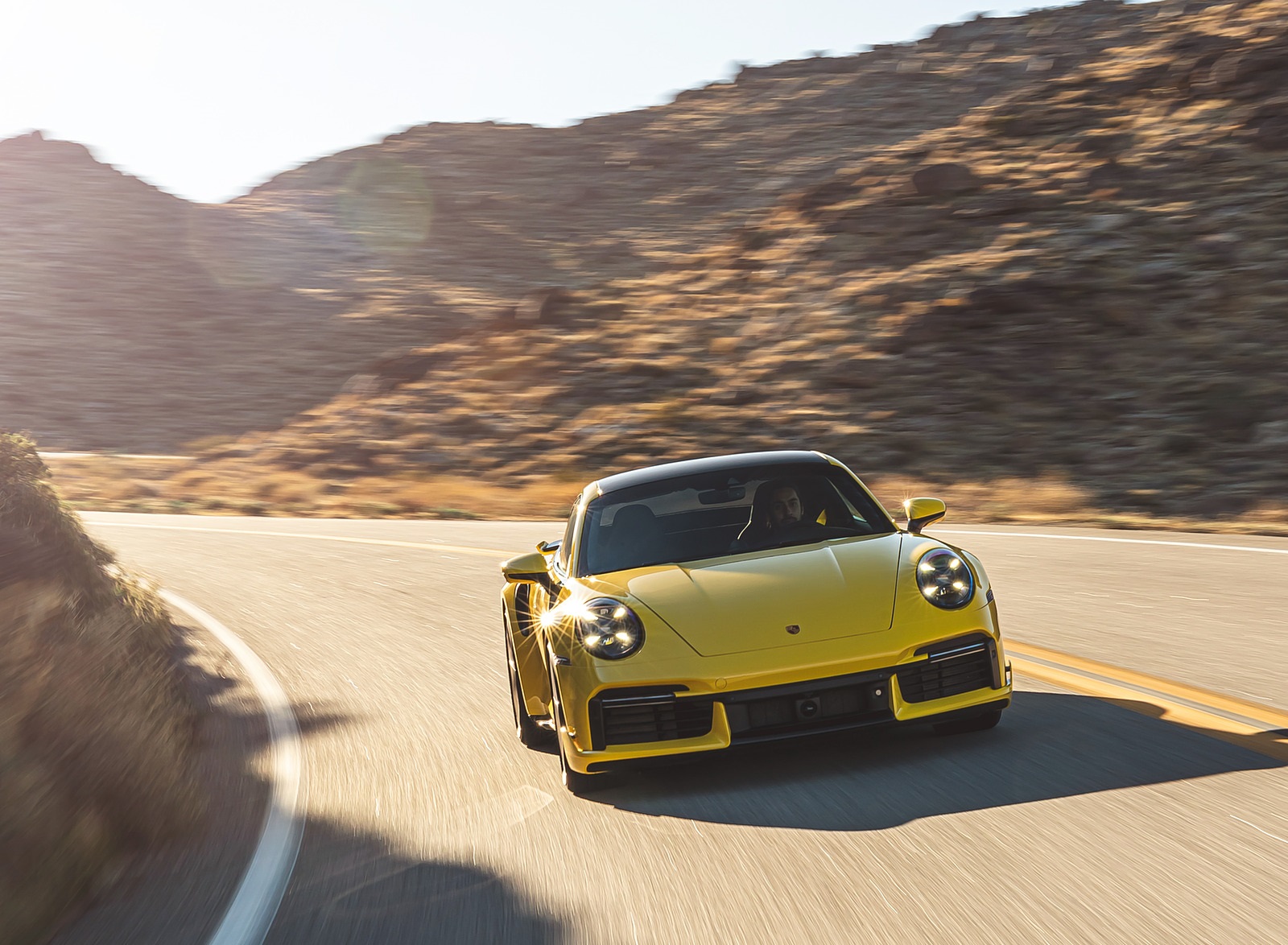 2021 Porsche 911 Turbo (Color: Racing Yellow; US-Spec) Front Wallpapers #127 of 225
