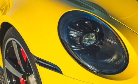 2021 Porsche 911 Turbo (Color: Racing Yellow; US-Spec) Headlight Wallpapers 450x275 (165)