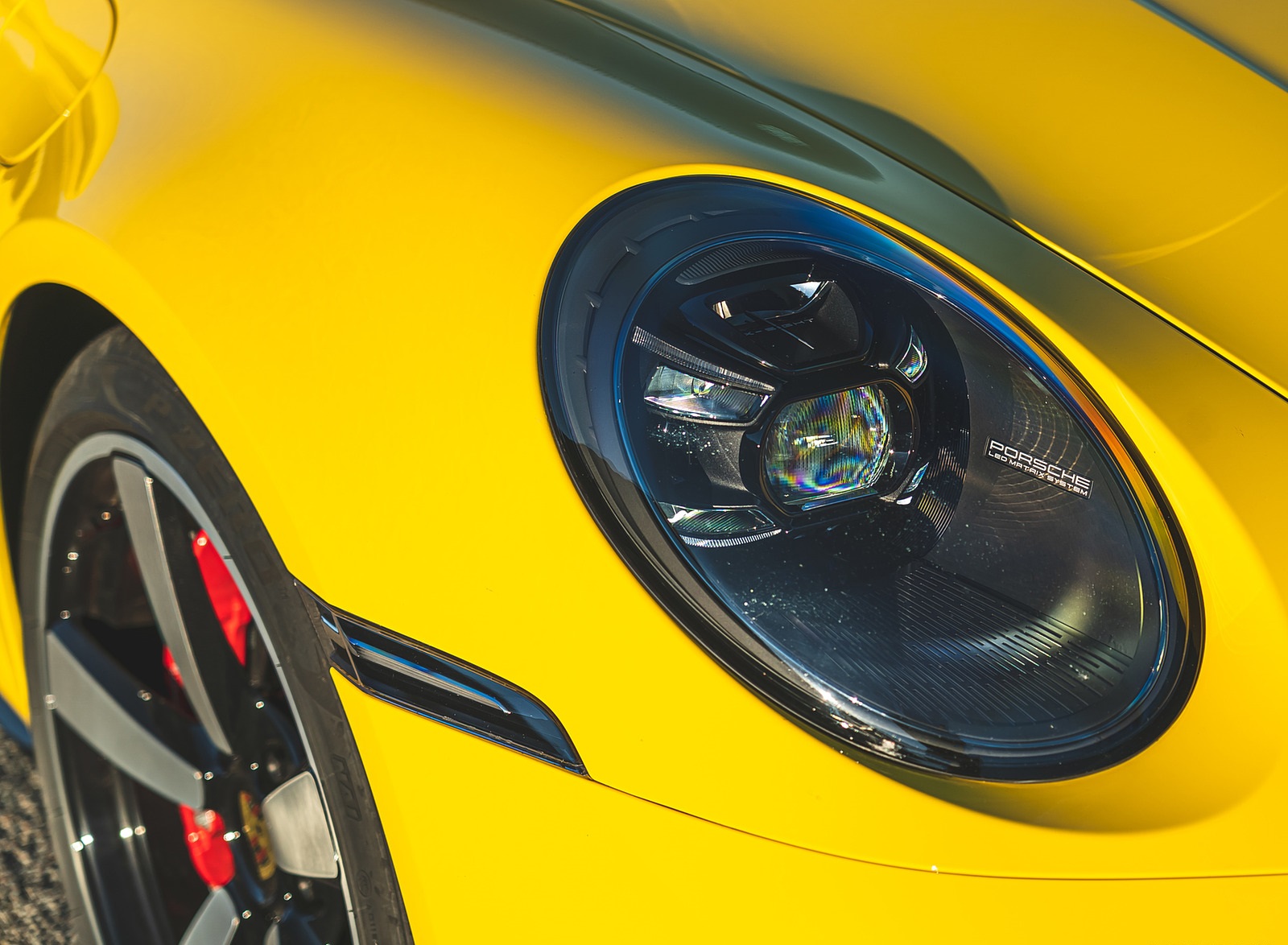 2021 Porsche 911 Turbo (Color: Racing Yellow; US-Spec) Headlight Wallpapers #165 of 225