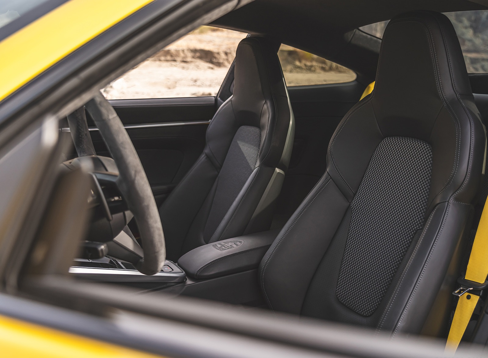 2021 Porsche 911 Turbo (Color: Racing Yellow; US-Spec) Interior Seats Wallpapers #194 of 225