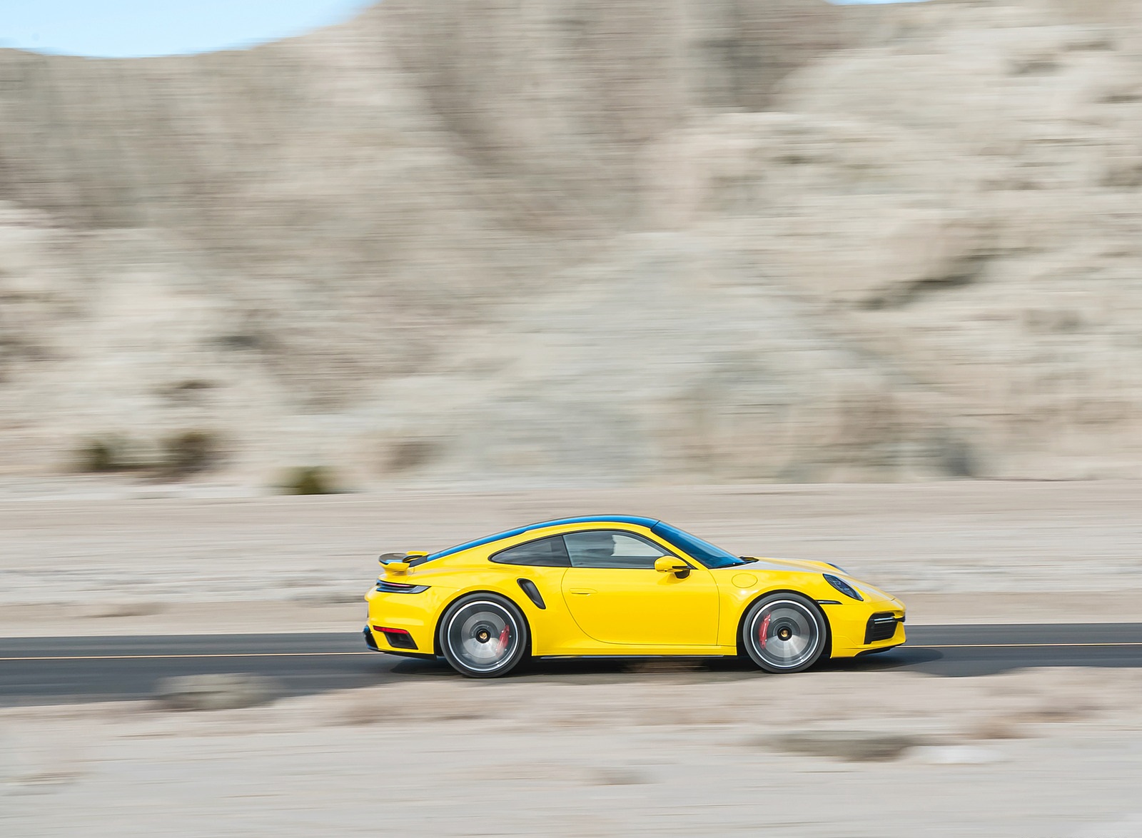 2021 Porsche 911 Turbo (Color: Racing Yellow; US-Spec) Side Wallpapers #147 of 225