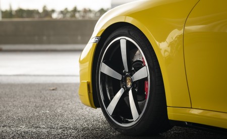 2021 Porsche 911 Turbo (Color: Racing Yellow) Wheel Wallpapers  450x275 (23)