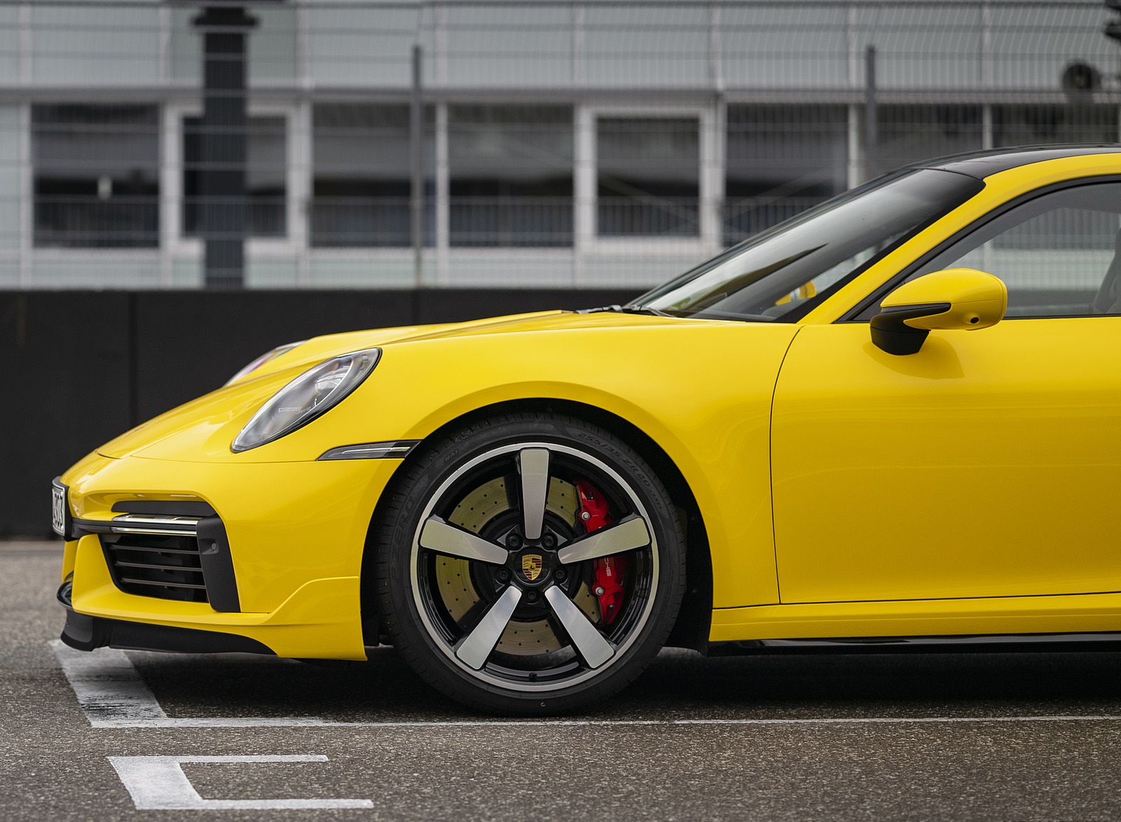 2021 Porsche 911 Turbo (Color: Racing Yellow) Wheel Wallpapers  #22 of 225