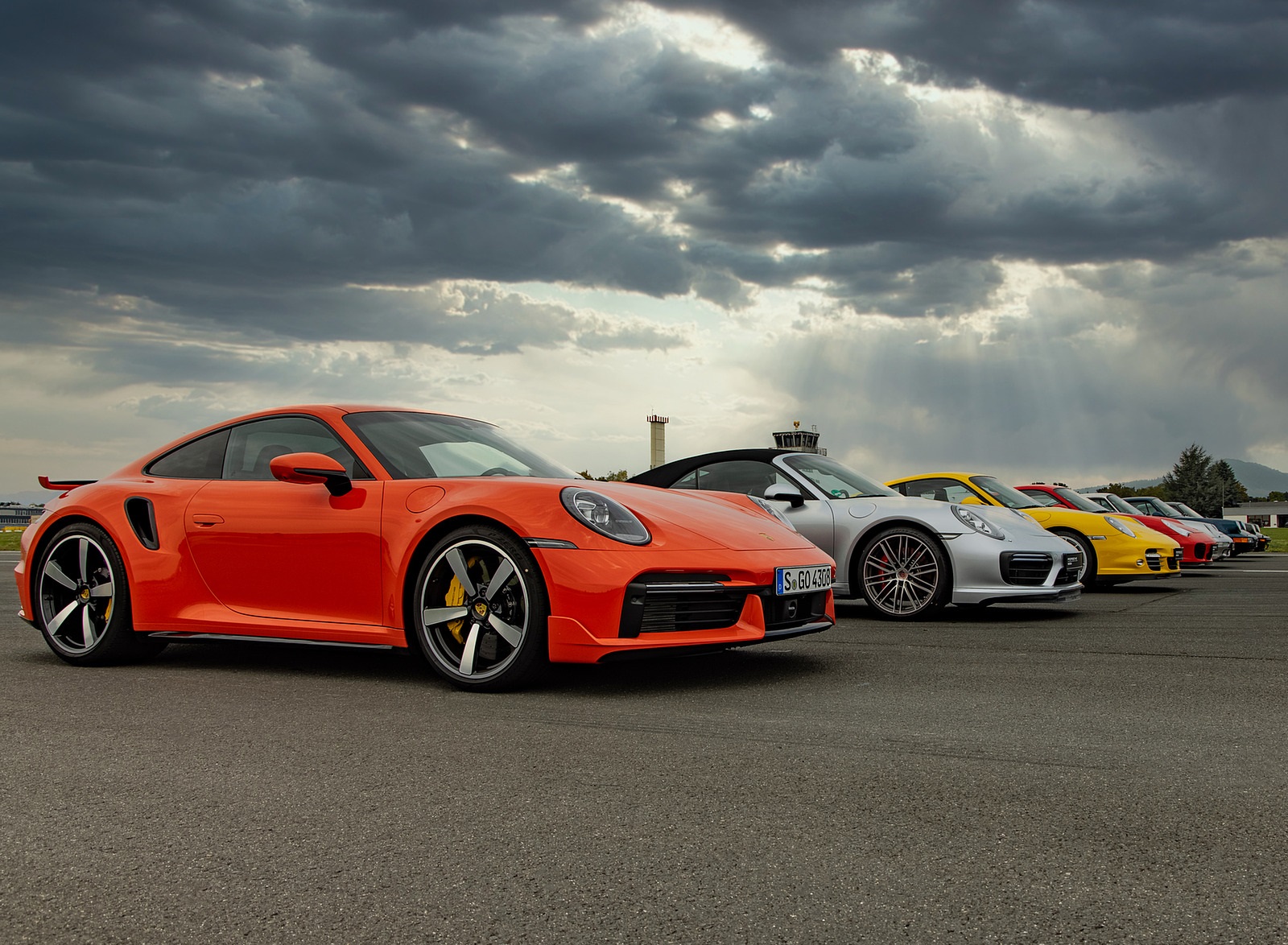 2021 Porsche 911 Turbo Front Three-Quarter Wallpapers #50 of 225