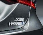 2021 Toyota Camry XSE Hybrid Badge Wallpapers 150x120 (8)