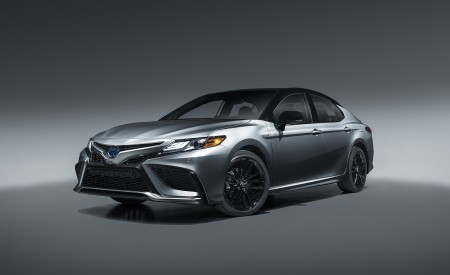 2021 Toyota Camry XSE Hybrid Wallpapers & HD Images