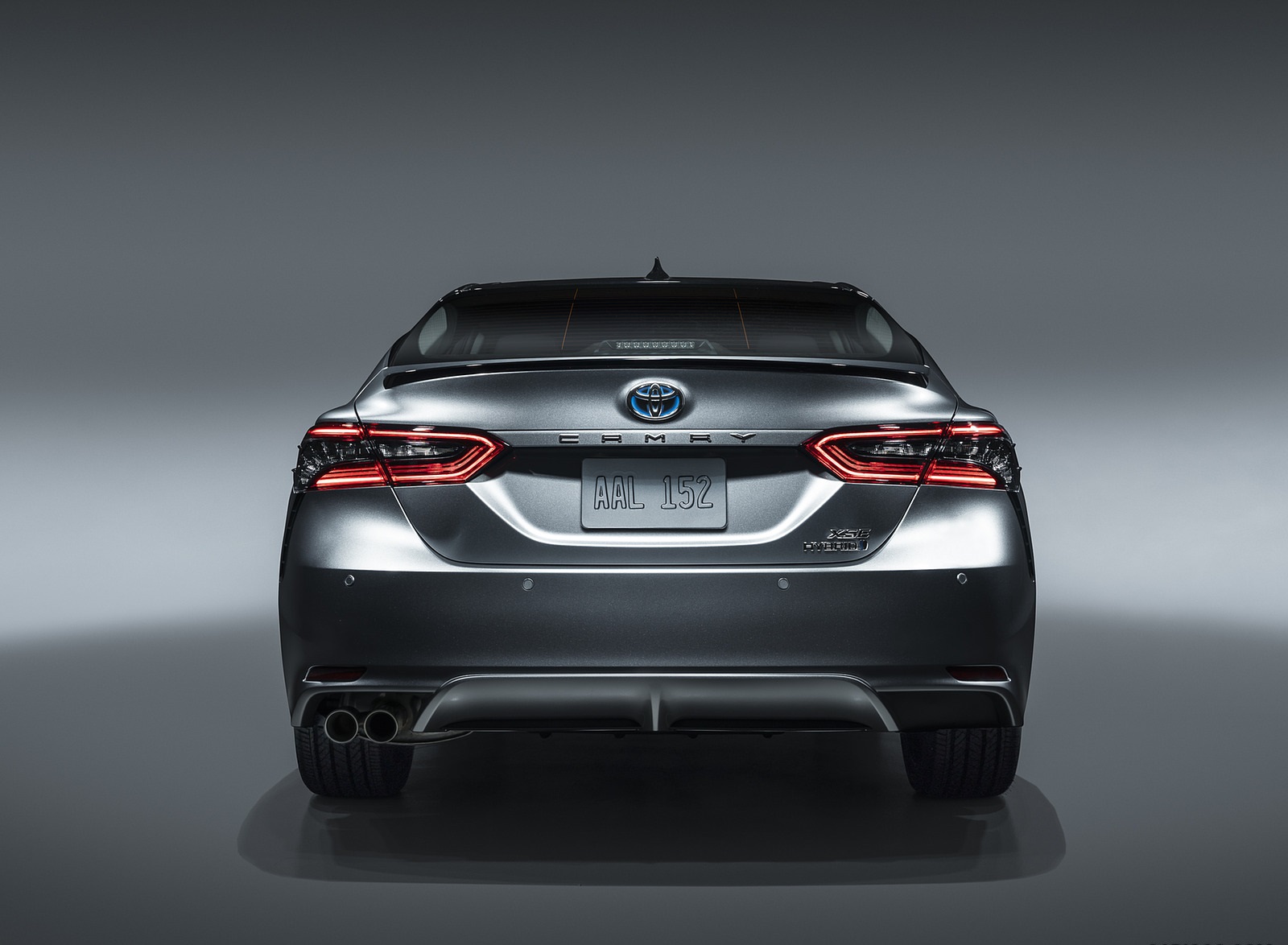 2021 Toyota Camry XSE Hybrid Rear Wallpapers (4)