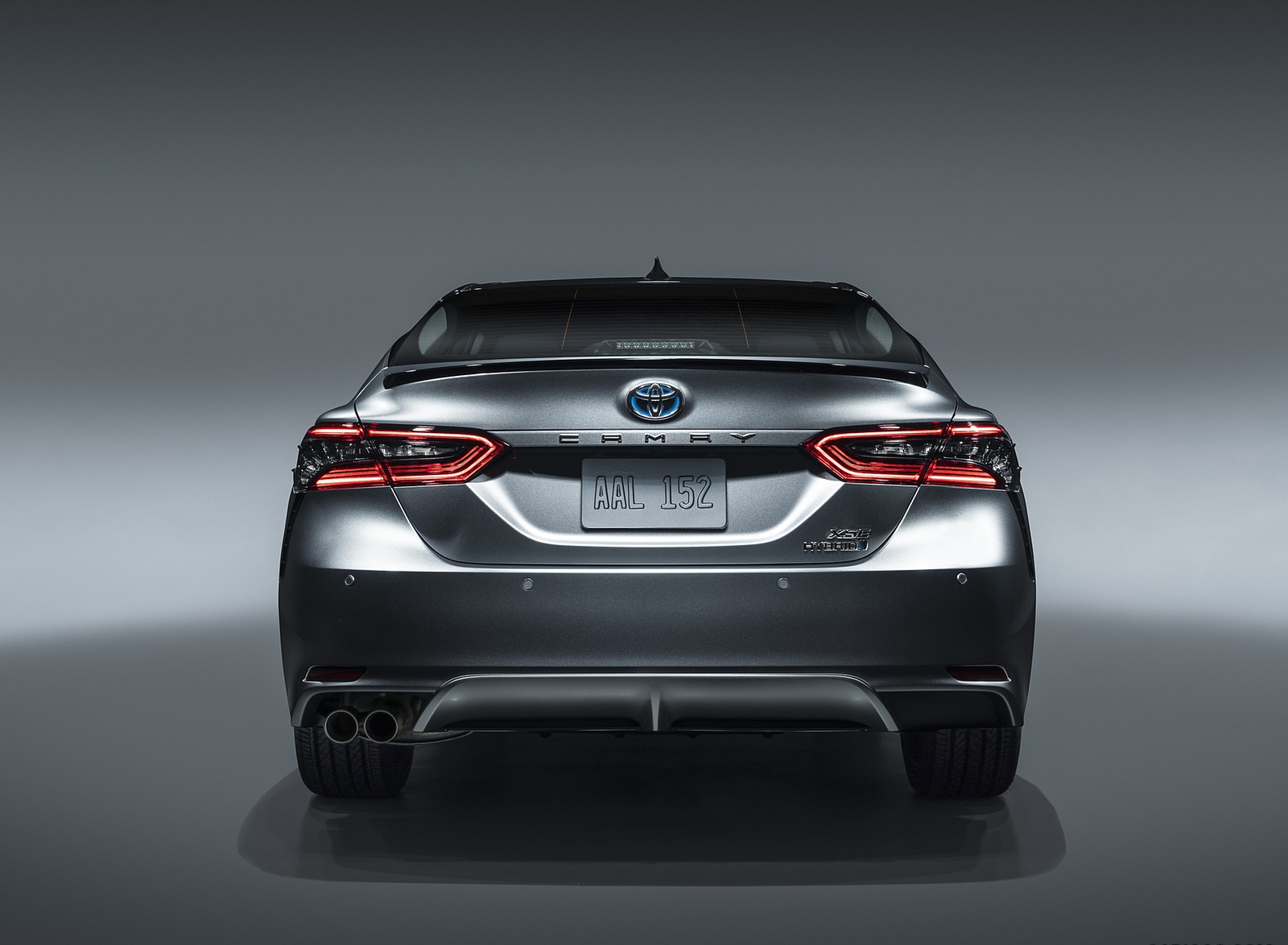 2021 Toyota Camry XSE Hybrid Rear Wallpapers #4 of 12