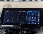 2021 Toyota Venza Hybrid XLE Central Console Wallpapers 150x120