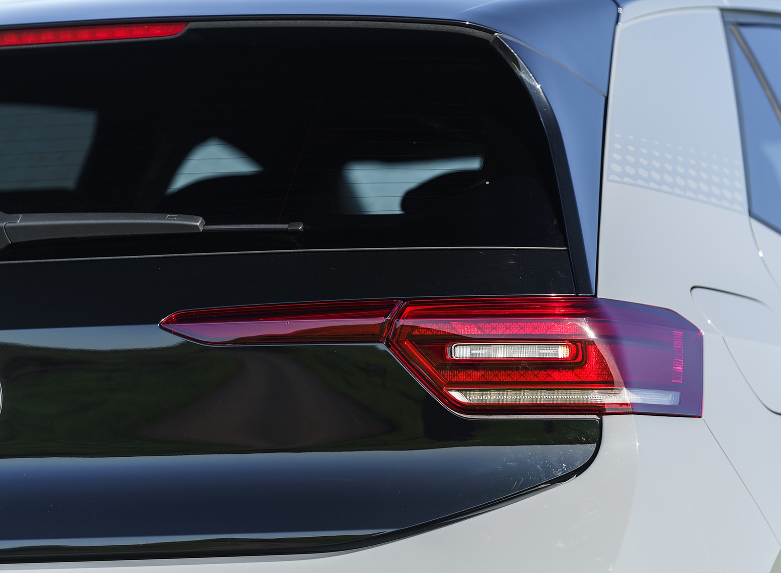 2021 Volkswagen ID.3 1st Edition (UK-Spec) Tail Light Wallpapers #71 of 152
