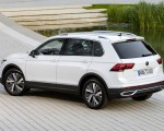 2021 Volkswagen Tiguan Plug-In Hybrid Rear Three-Quarter Wallpapers 150x120