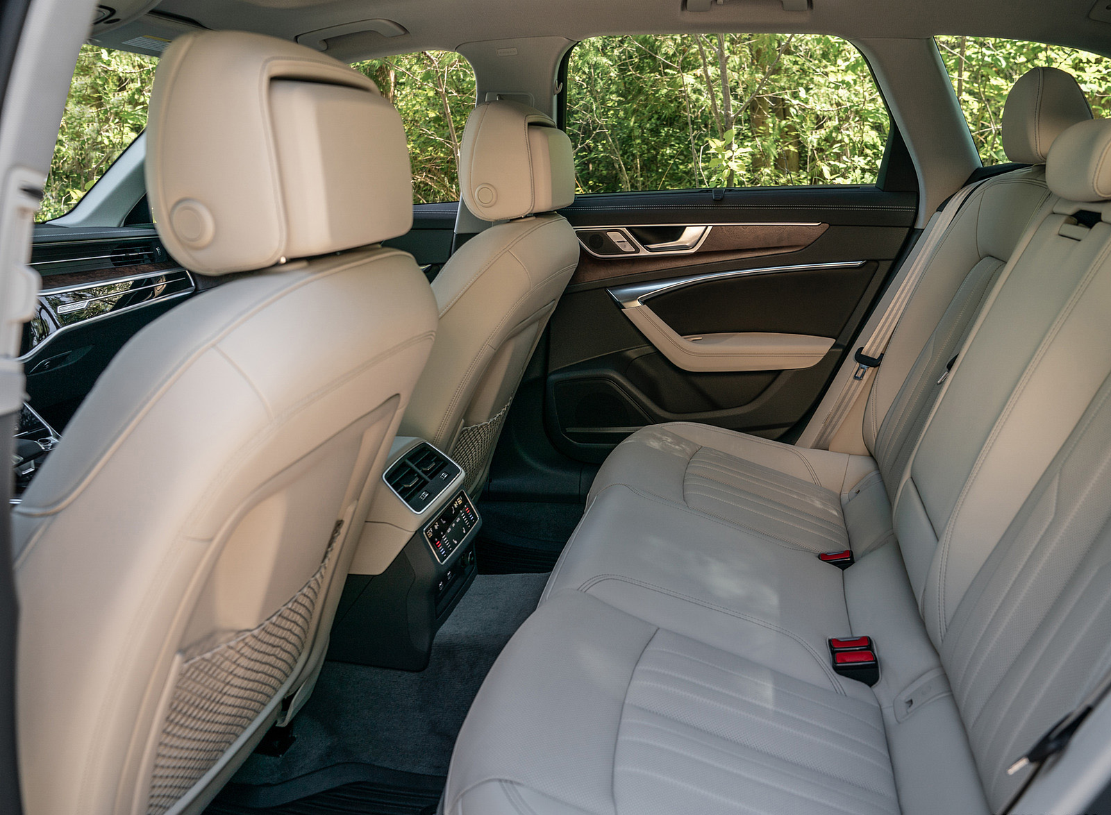 2020 Audi A6 allroad (US-Spec) Interior Rear Seats Wallpapers #45 of 50