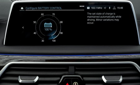 2020 BMW 7-Series 745Le xDrive Plug-In Hybrid Central Console Wallpapers 450x275 (54)