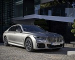 2020 BMW 7-Series 745Le xDrive Plug-In Hybrid Front Three-Quarter Wallpapers 150x120 (25)