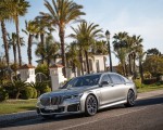 2020 BMW 7-Series 745Le xDrive Plug-In Hybrid Front Three-Quarter Wallpapers 150x120