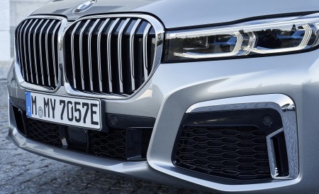 2020 BMW 7-Series 745Le xDrive Plug-In Hybrid Headlight Wallpapers 450x275 (37)