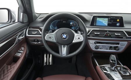 2020 BMW 7-Series 745Le xDrive Plug-In Hybrid Interior Cockpit Wallpapers 450x275 (46)