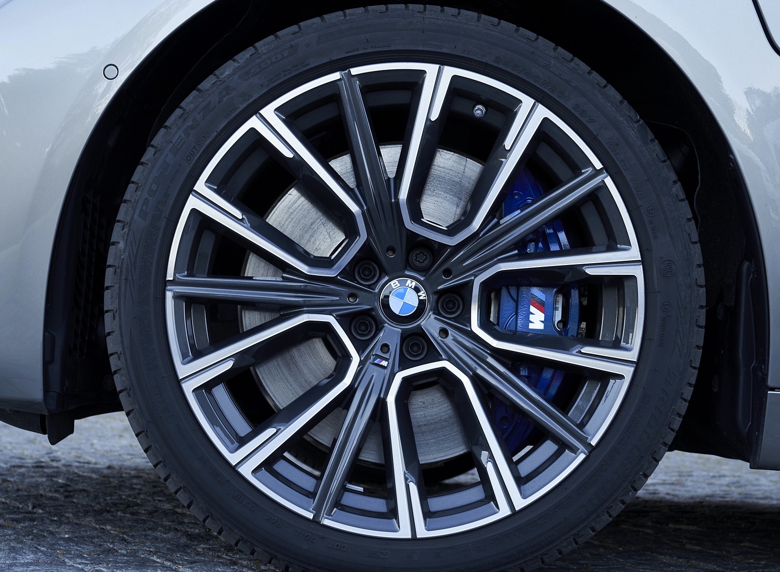 2020 BMW 7-Series 745Le xDrive Plug-In Hybrid Wheel Wallpapers #42 of 131
