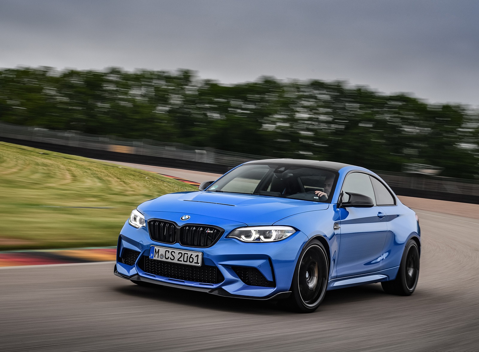 2020 BMW M2 CS Coupe Front Three-Quarter Wallpapers  (4)